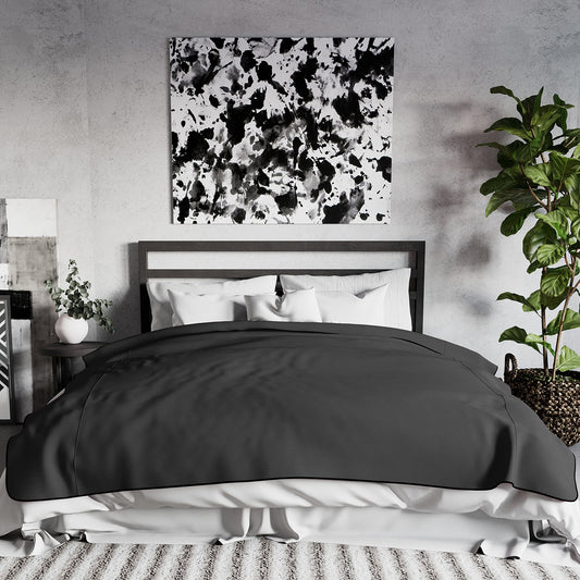 Fascinator Lush Throw Black Microvelvet - King Size - Sheets Optional