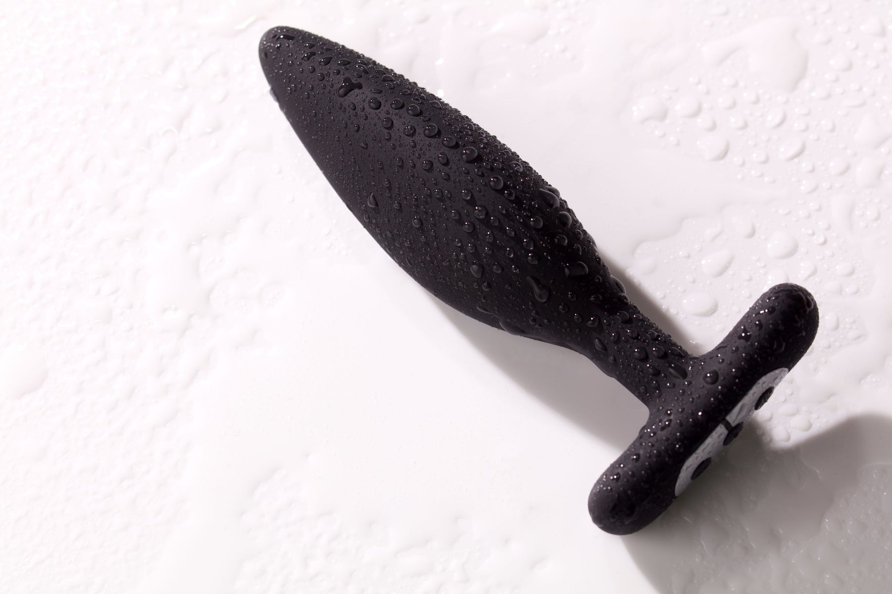 Egon Vibrating Butt Plug Black - Sheets Optional