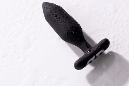 Onyx Vibrating Butt Plug Black - Sheets Optional